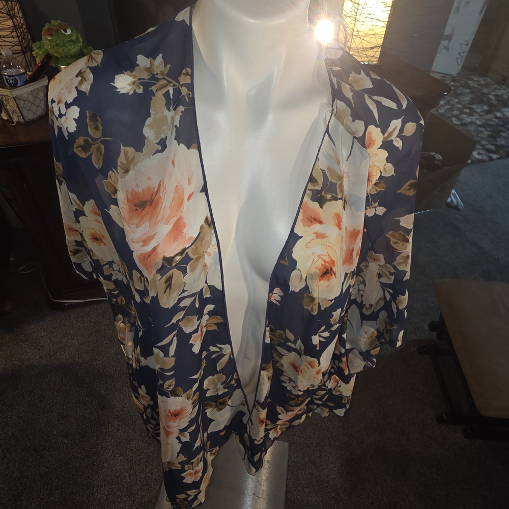 Emory Park Floral Blazer in Navy and Peach